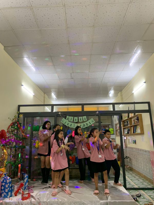 Trung Tâm Ngoại Ngữ Cherry