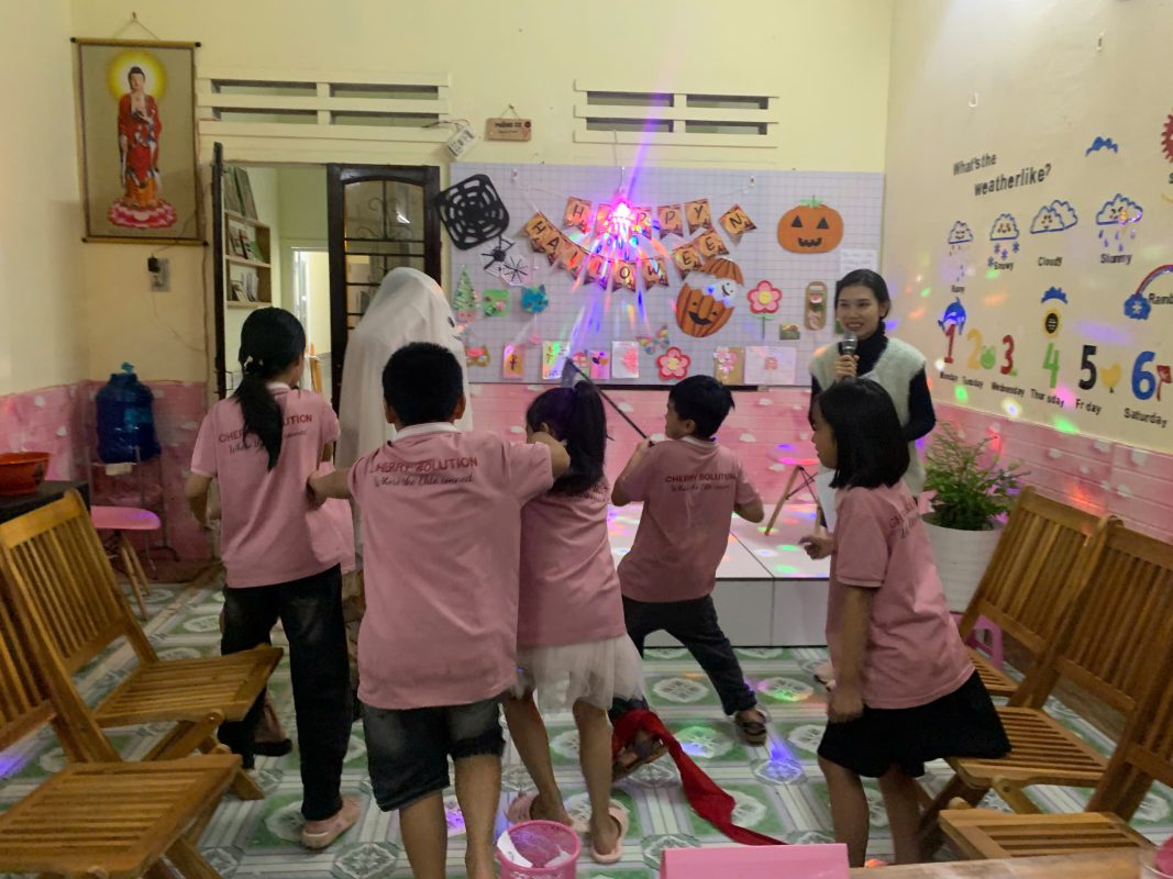 Trung Tâm Ngoại Ngữ Cherry